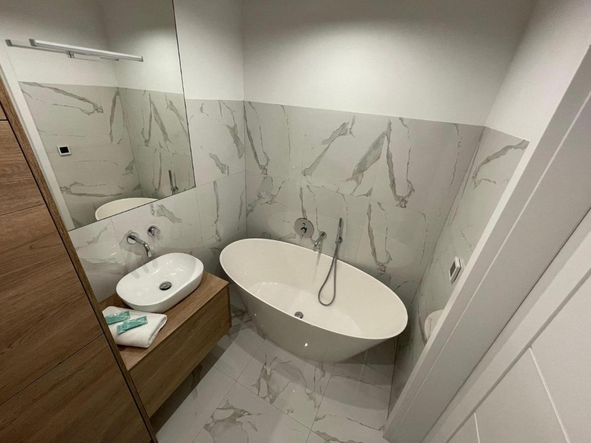 High Standard Apartment Гдиня Екстер'єр фото