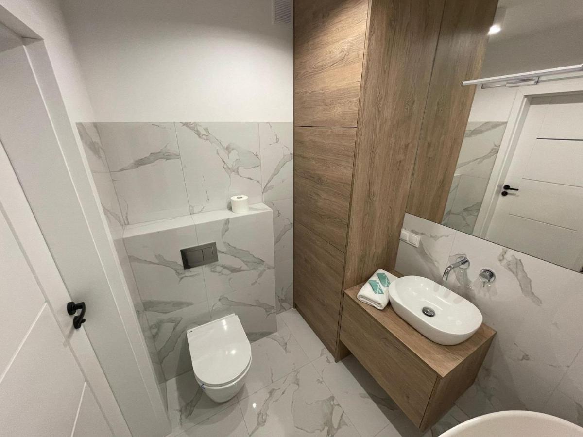 High Standard Apartment Гдиня Екстер'єр фото